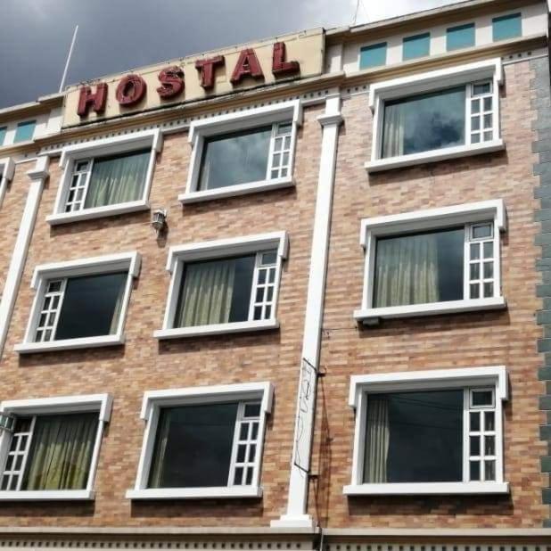 Hostal Zamorano Hotel Quito Exterior photo